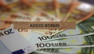 Banconote in euro con scritta addio bonus - foto Pexels + Canva - Inchiostroverde.it