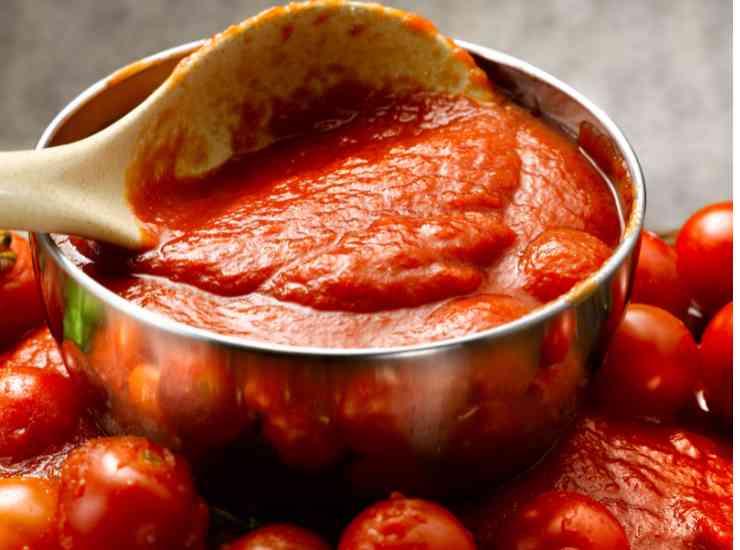 Passata di pomodoro - Inchiostroverde.it (Fonte foto Canva)