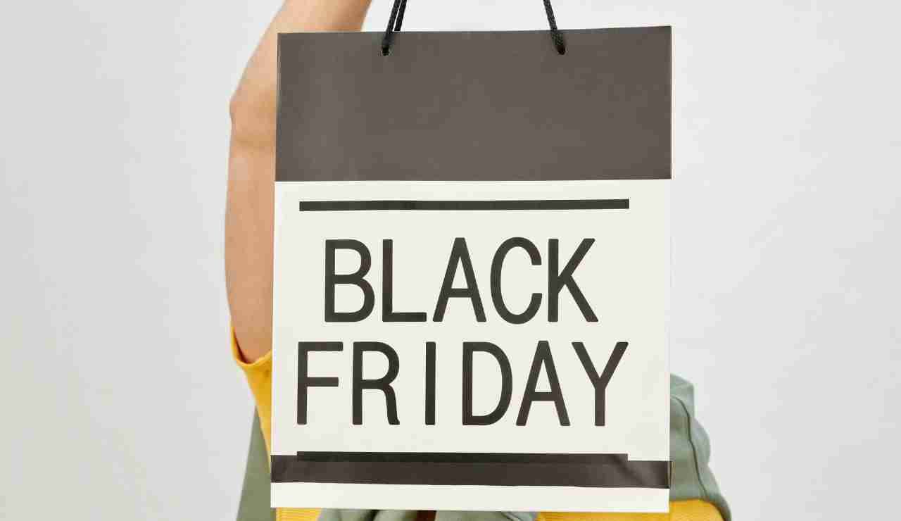 Black Friday come ottenere un maggiore sconto - Inchiostroverde.it (Fonte Foto Pexels)