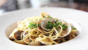 Spaghetti con le vongole trucco dello chef - Inchiostroverde.it (Fonte foto Canva)