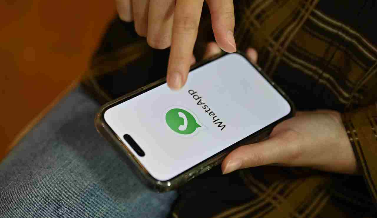 WhatsApp verrà presto cancellato - Inchiostroverde.it (Fonte foto Canva)