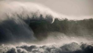 Allarme tzunami nel mediterraneo - Inchiostroverde.it (Fonte foto canva)