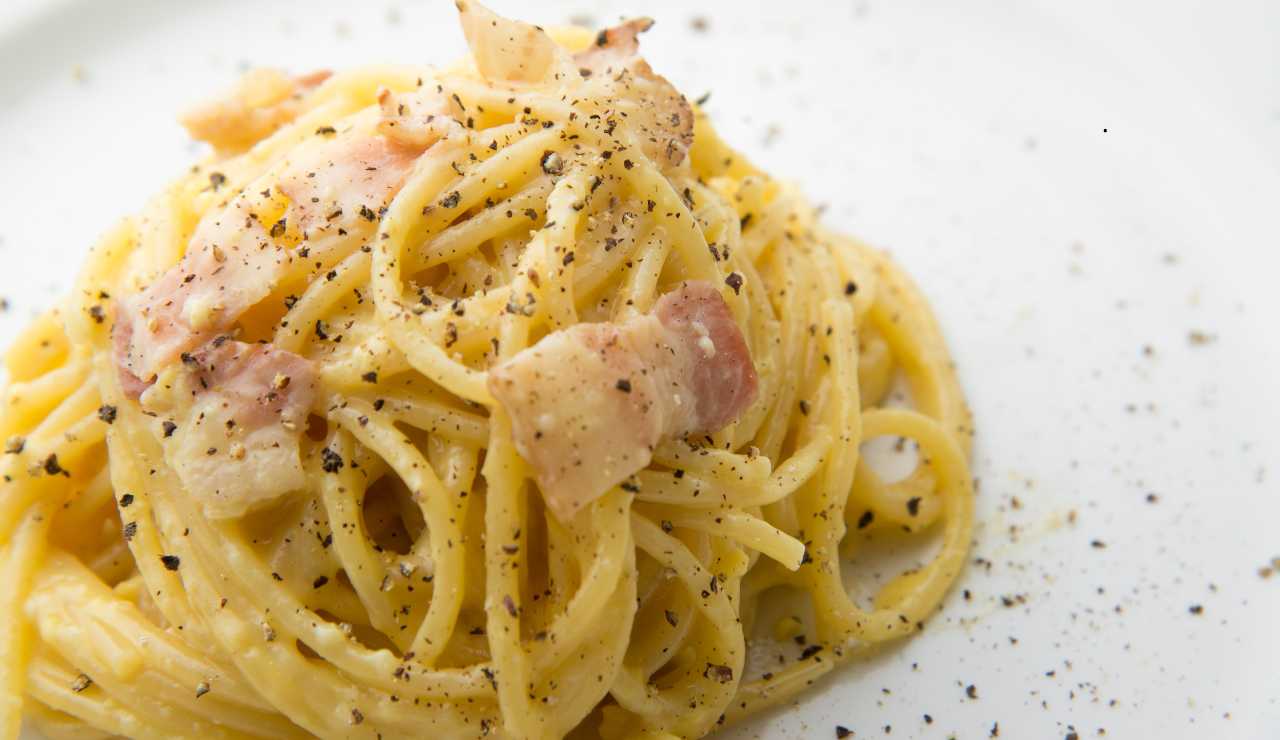 Carbonara - fonte_canva - foglioverde.it