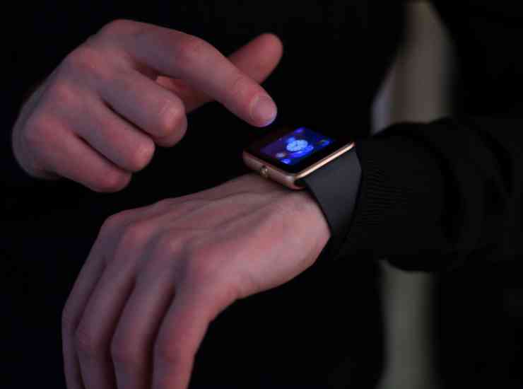 Pericolo smartwatch - Inchiostroverde.it (Fonte Foto Canva)